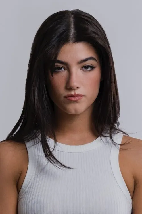 Charli D'Amelio — personaje: Self