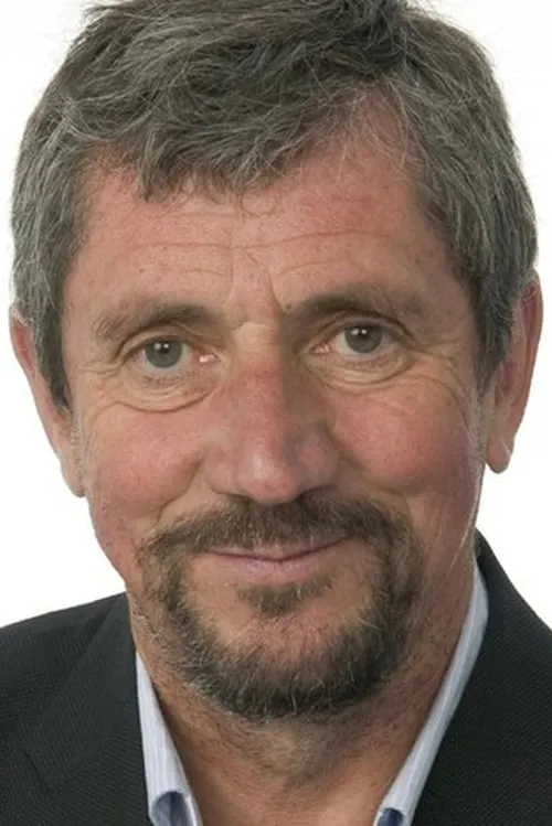 Robert O'Neill ha trabajado con Charlie Bird en 1 ocasiones