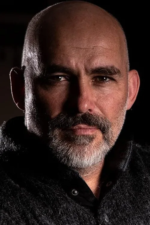 Liz Waters ha trabajado con Charlie Parrish en 1 ocasiones