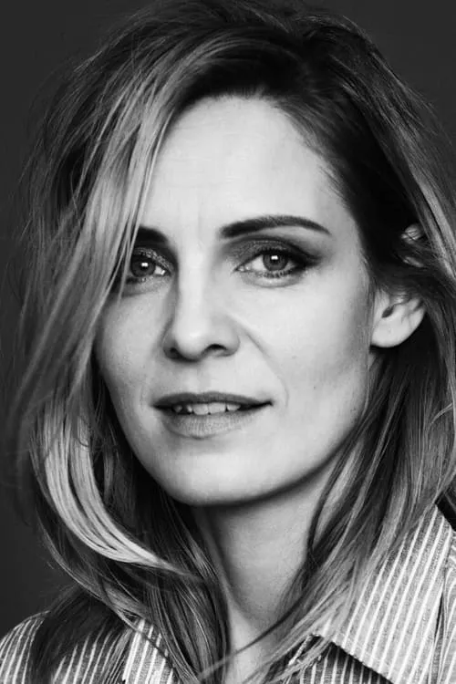 Charlotta Jonsson — personaje: Charlotte Ekebladh