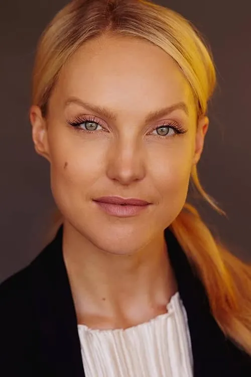 Roman Xing ha trabajado con Charlotte Ellen Price en 1 ocasiones