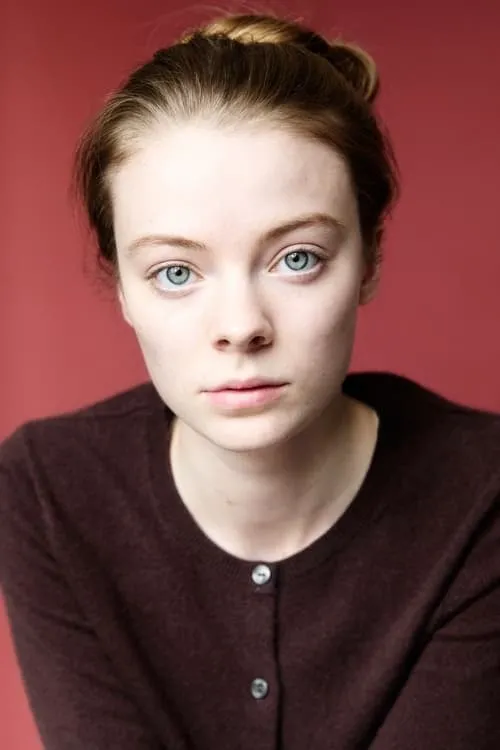 Charlotte Lorenzen interpretando a Ruth Löhr (young)