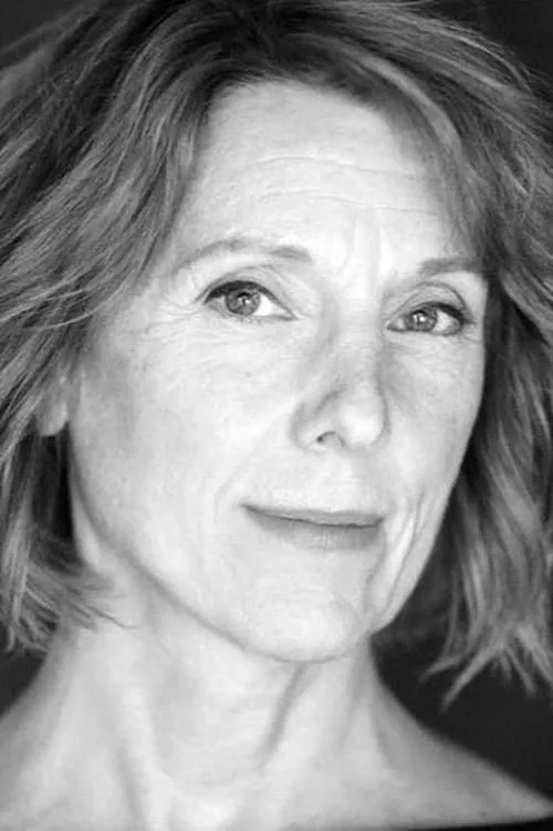 Charlotte Maier interpretando a Mrs. Borofsky / Phyllis / Aline McMahon / May