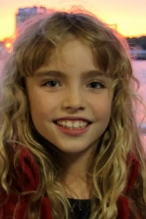 Charlotte Prior interpretando a Nina