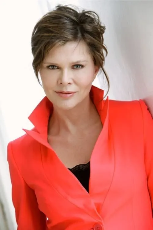 Aurélie Houguenade ha trabajado con Charlotte Schioler en 1 ocasiones