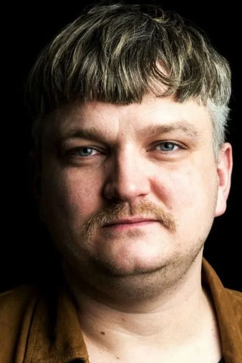 Charter McCloskey — personaje: Albert