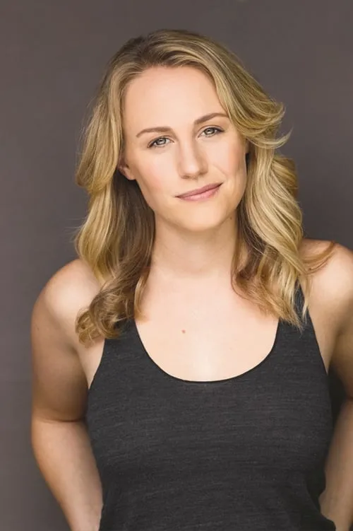 Chelsea Gonzalez interpretando a Mindy