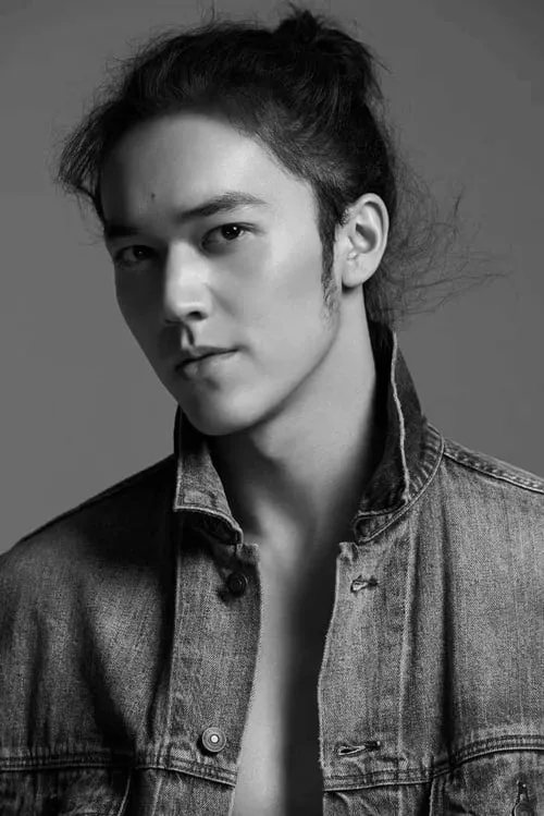 Chen Muchi interpretando a Yin Jiao