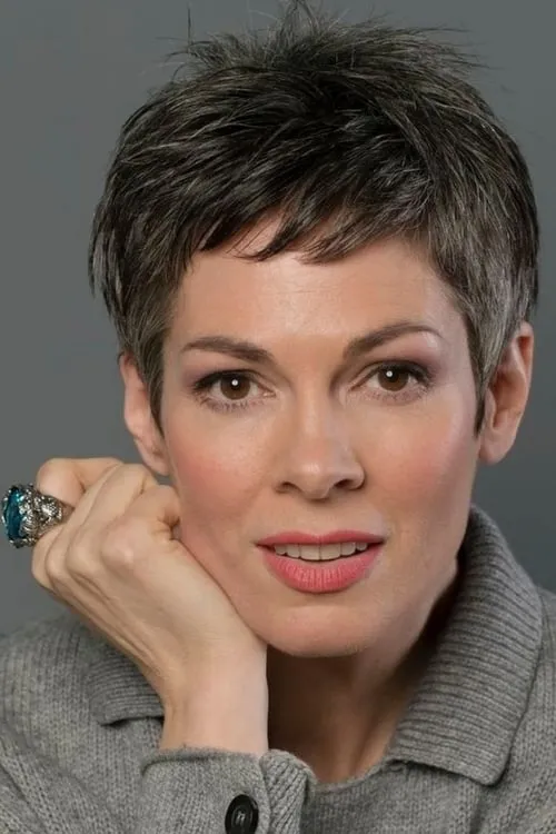 Cheryl Shepard — personaje: Caroline Crämer