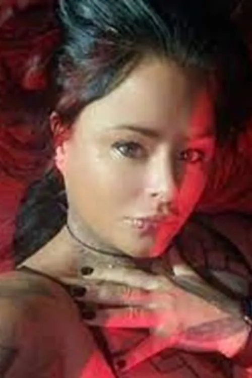 Yasmin Khan ha trabajado con Cheyenne Rose en 1 ocasiones