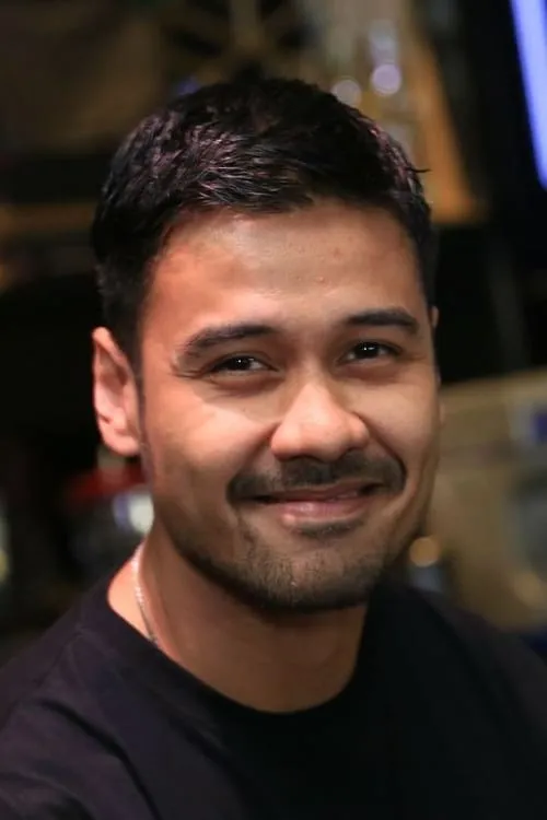 Foto de perfil del actor Chicco Jerikho en el reparto