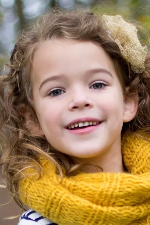 Sarah Hoffmeister ha trabajado con Chloe Lee en 1 ocasiones