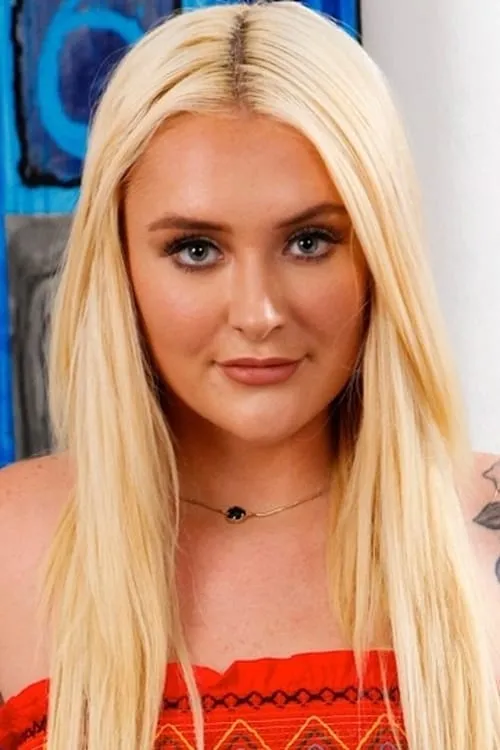 Chloe Marie interpretando a