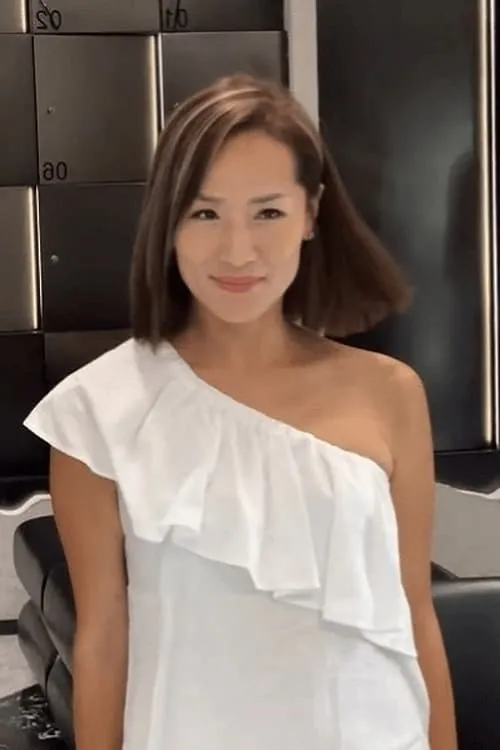 Chow Hoi-Saan en su biografía y filmografía