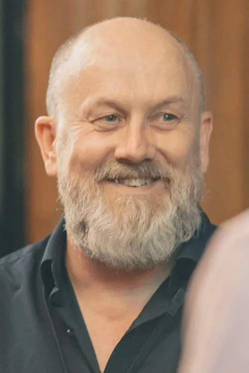 Gregory Chisholm ha trabajado con Chris Cooke en 2 ocasiones