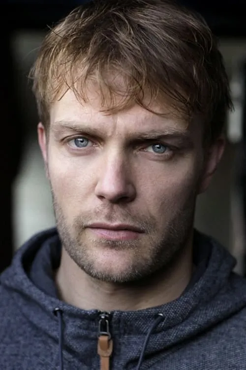 Claudia Grace Mckell ha trabajado con Chris Ellis-Stanton en 1 ocasiones