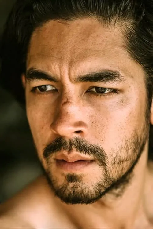 Alex Mauga ha trabajado con Chris Rymer en 1 ocasiones