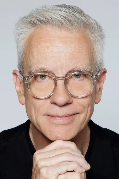 Chris Sanders interpretando a Stitch (voice)