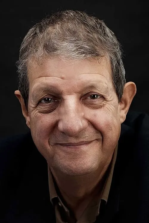 Chris Serle — personaje: self