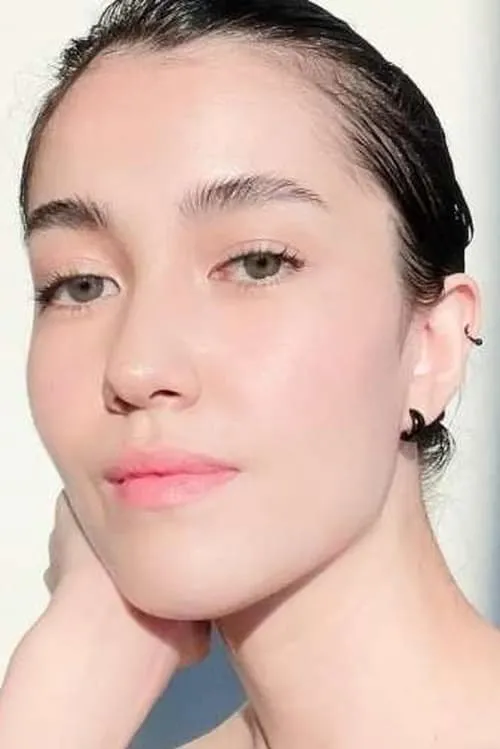 Chrissie Vanessa — personaje: Nyai Nawangsih