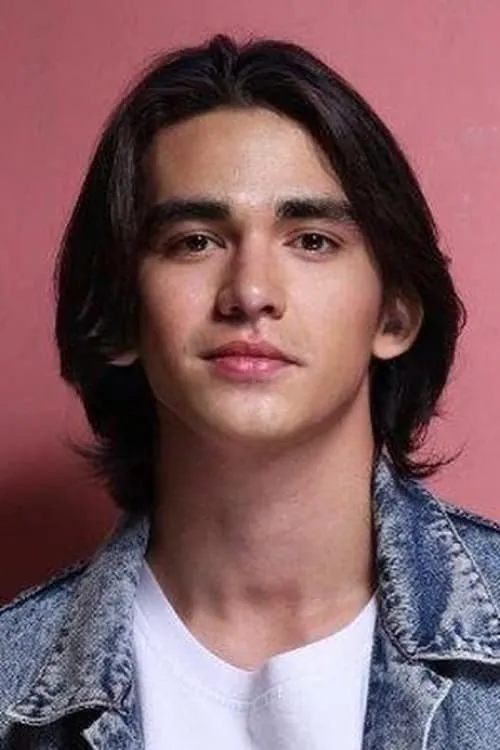 Alina Saraswati ha trabajado con Christ Laurent en 1 ocasiones