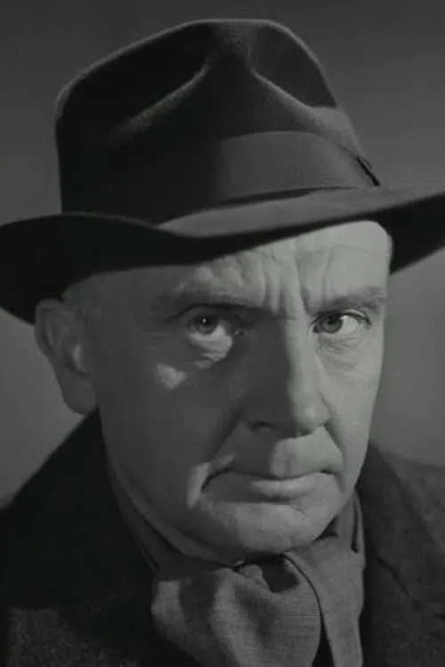 Christen Møller en su biografía y filmografía