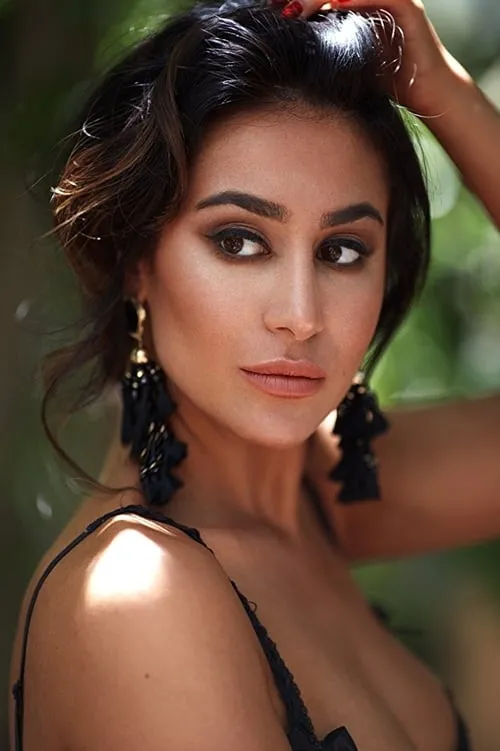 Francesco Nassimbeni ha trabajado con Christie Peruso en 1 ocasiones