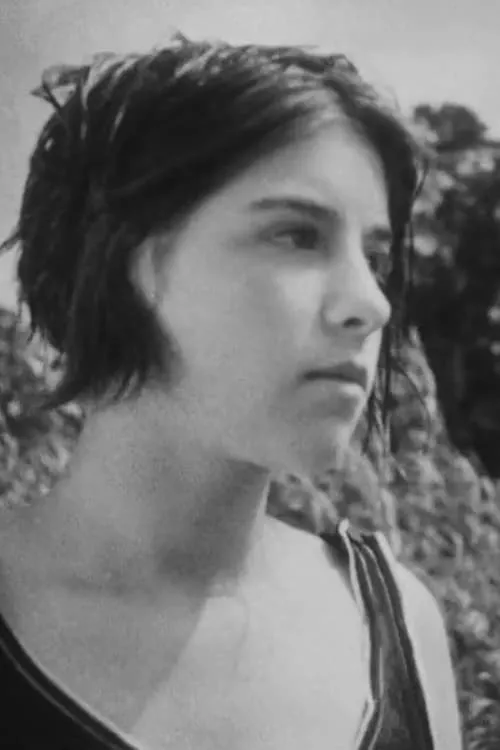 Christl Ehlers interpretando a Christl