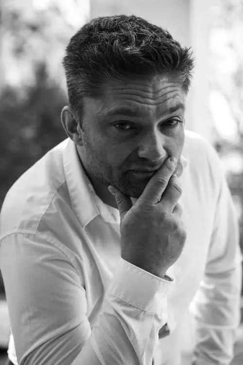 Stephen Shagov ha trabajado con Christophe Perez en 2 ocasiones