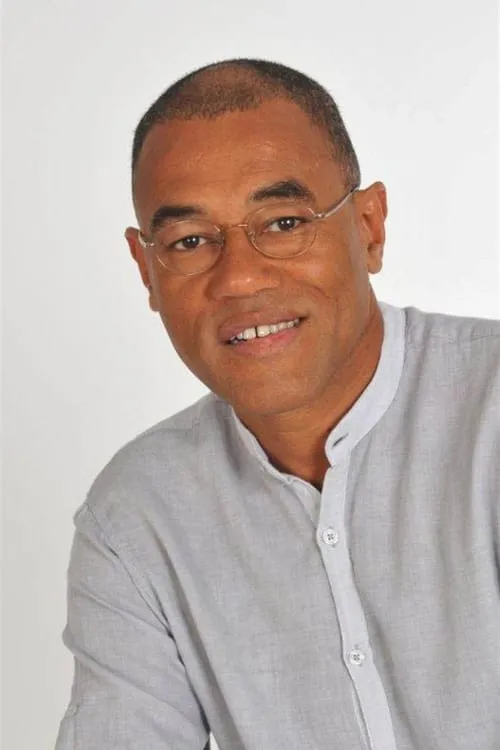 Christophe Peyroux interpretando a Michel