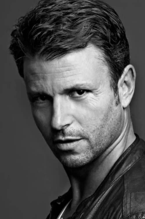 Christophe Rippert — personaje: Luc