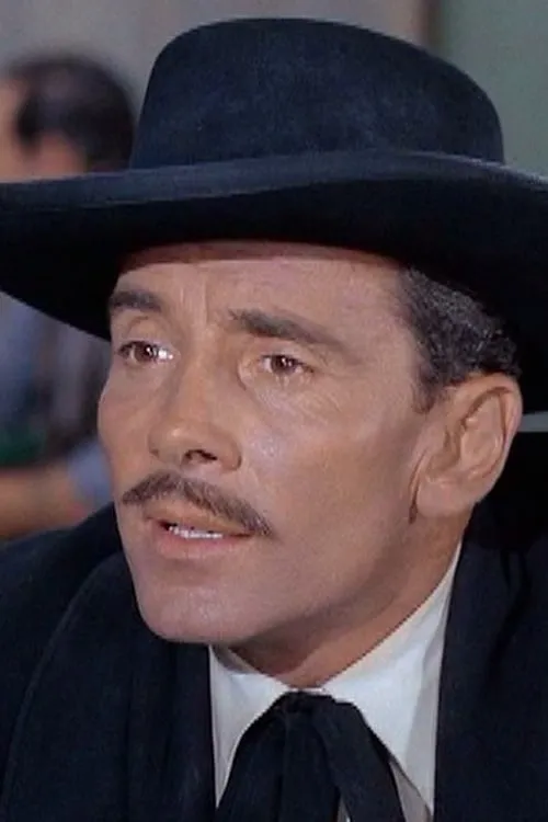 Christopher Dark interpretando a 