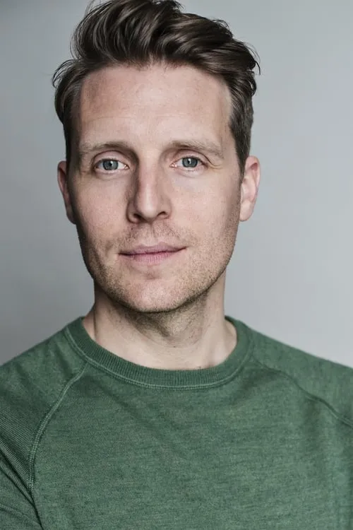 Christopher Harper interpretando a Jim Lovell