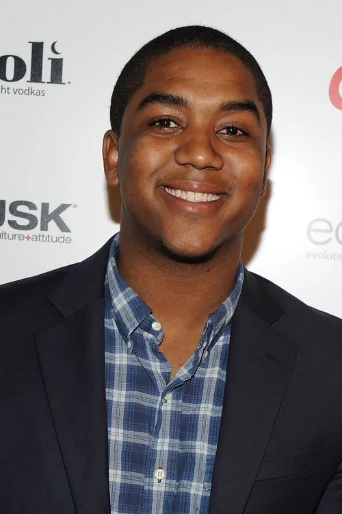 Christopher Massey interpretando a Michael Barret
