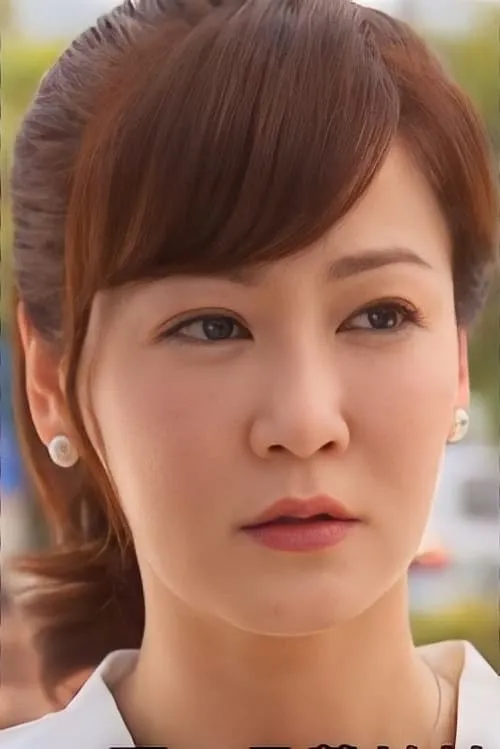 Clair Chiu — personaje: Fang Ying