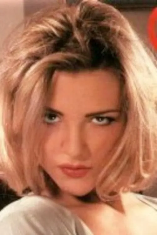 Dawie Ackermann ha trabajado con Claire Collins en 1 ocasiones