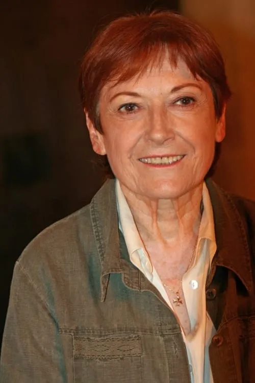 Claire Deluca interpretando a Mademoiselle le juge d'instruction