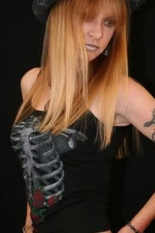 Christopher Kahler ha trabajado con Claire 'Fluff' Llewellyn en 4 ocasiones