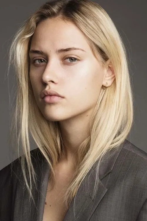 Valentin Merlet ha trabajado con Claire Guena en 1 ocasiones