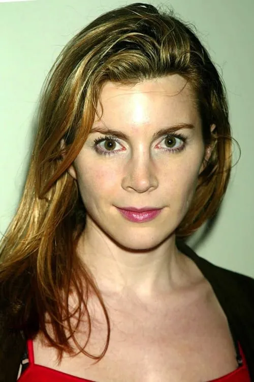 Clara Bellar interpretando a Eve