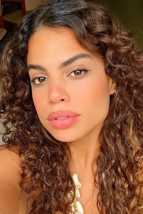 Clara Buarque — personaje: Amanda