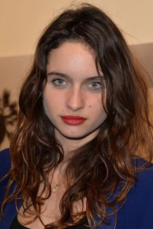 Hanna Novak ha trabajado con Clara Ponsot en 1 ocasiones