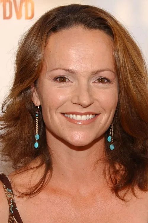 Clare Carey interpretando a Frank's Wife