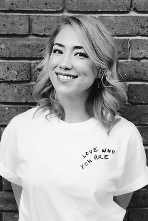 Nick Grimshaw ha trabajado con Clare Uchima en 1 ocasiones