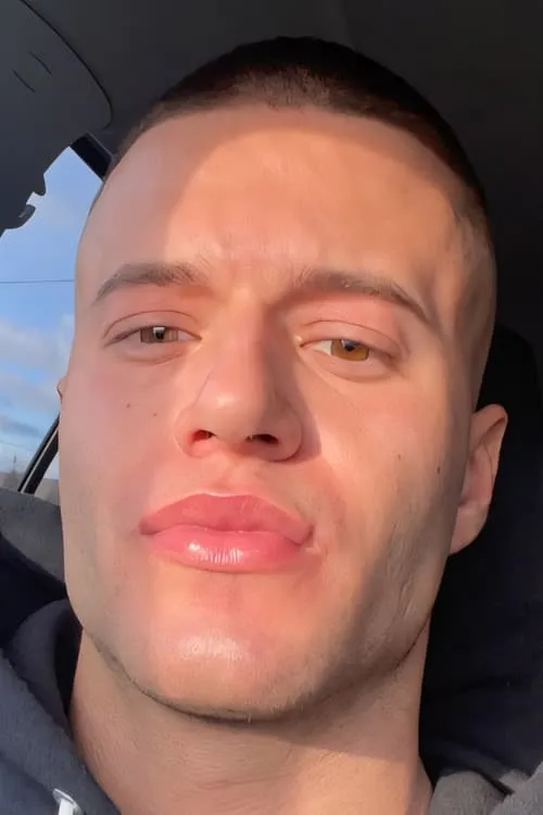 Chris Cool ha trabajado con Clark Delgaty en 1 ocasiones