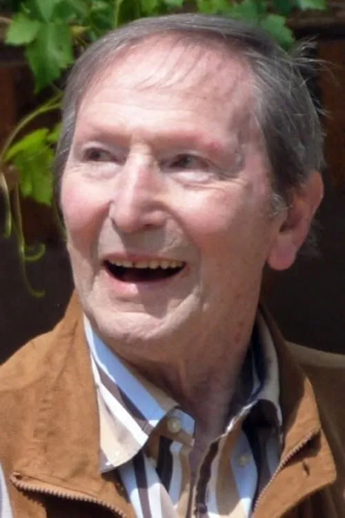 Claude Carliez interpretando a Maitre d'armes