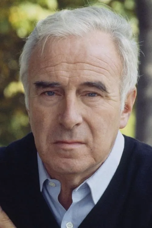 Claude Sautet interpretando a Self (archive footage)