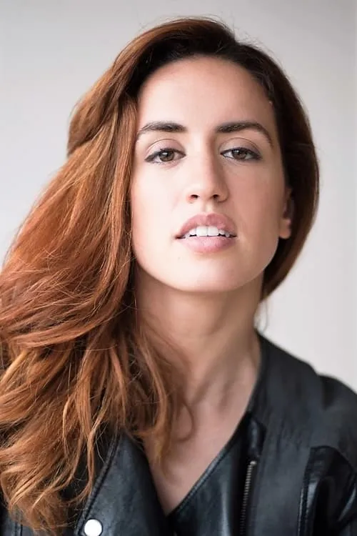 Lola Darbra ha trabajado con Claudia Benito en 1 ocasiones