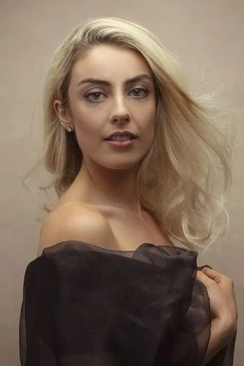 Vivienne Marshall ha trabajado con Claudia Haines-Cappeau en 1 ocasiones