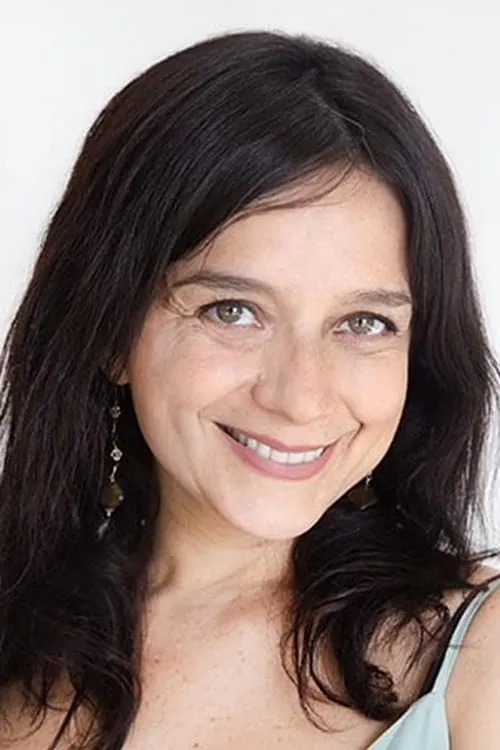 Alejandro Cohen ha trabajado con Claudia Vergara en 1 ocasiones